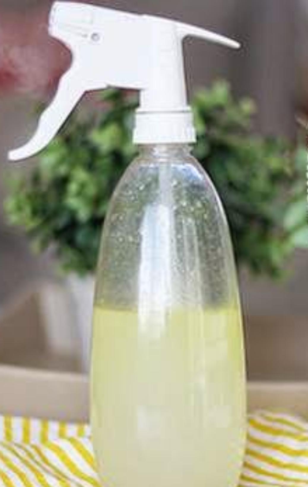 Φτιάξε σπιτικό Γυαλιστικό – καθαριστικό για τα έπιπλα και διώξε σκόνη βρωμιά και γρατζουνιές