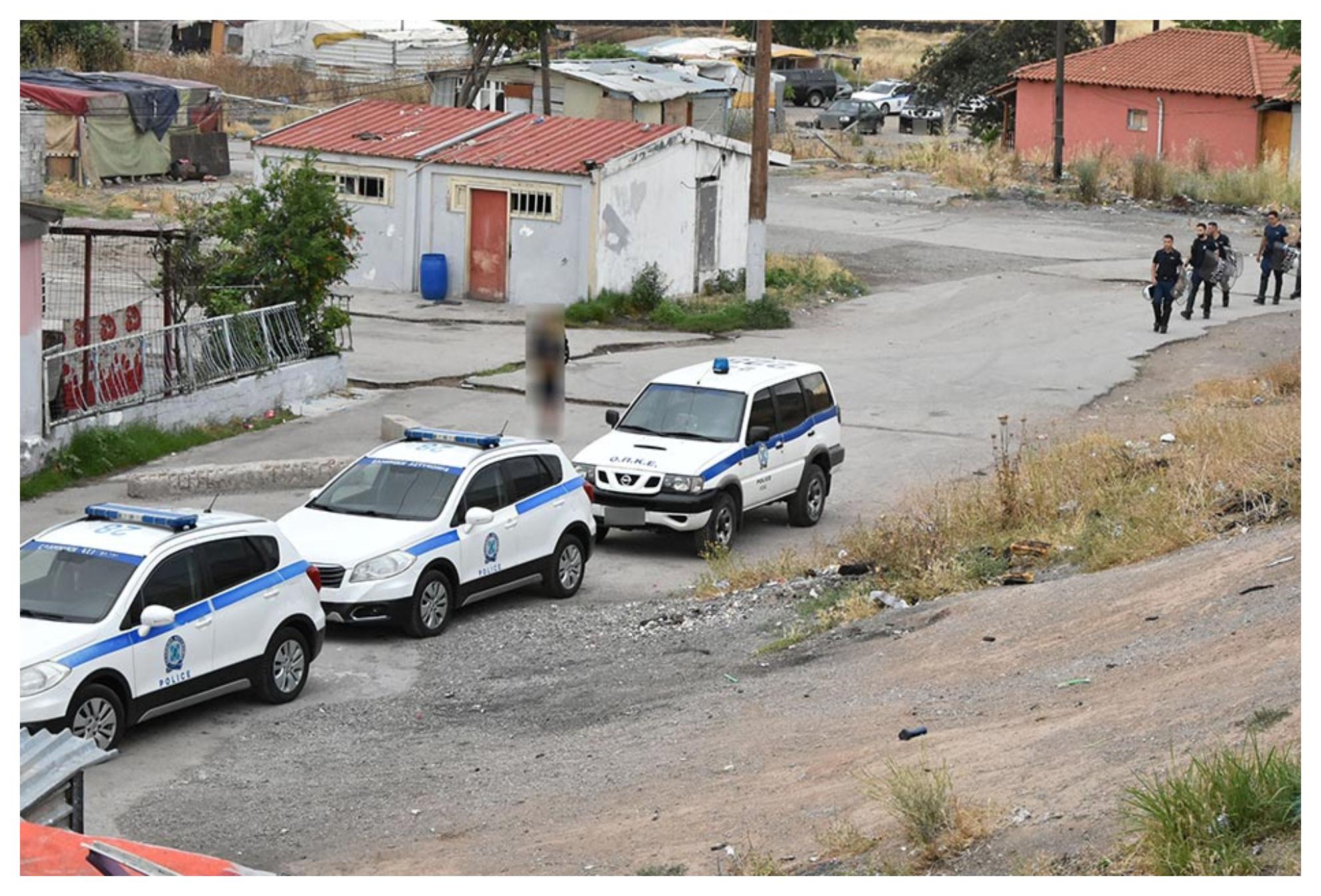 Ο 15χρονος που δολοφόνησε τον πατέρα του γιατί βίαζε την αδερφή του – «Τη γλίτωσα απ’ τα χέρια του» – Η υπόθεση που έγινε επεισόδιο σε δύο τηλεοπτικές σειρές