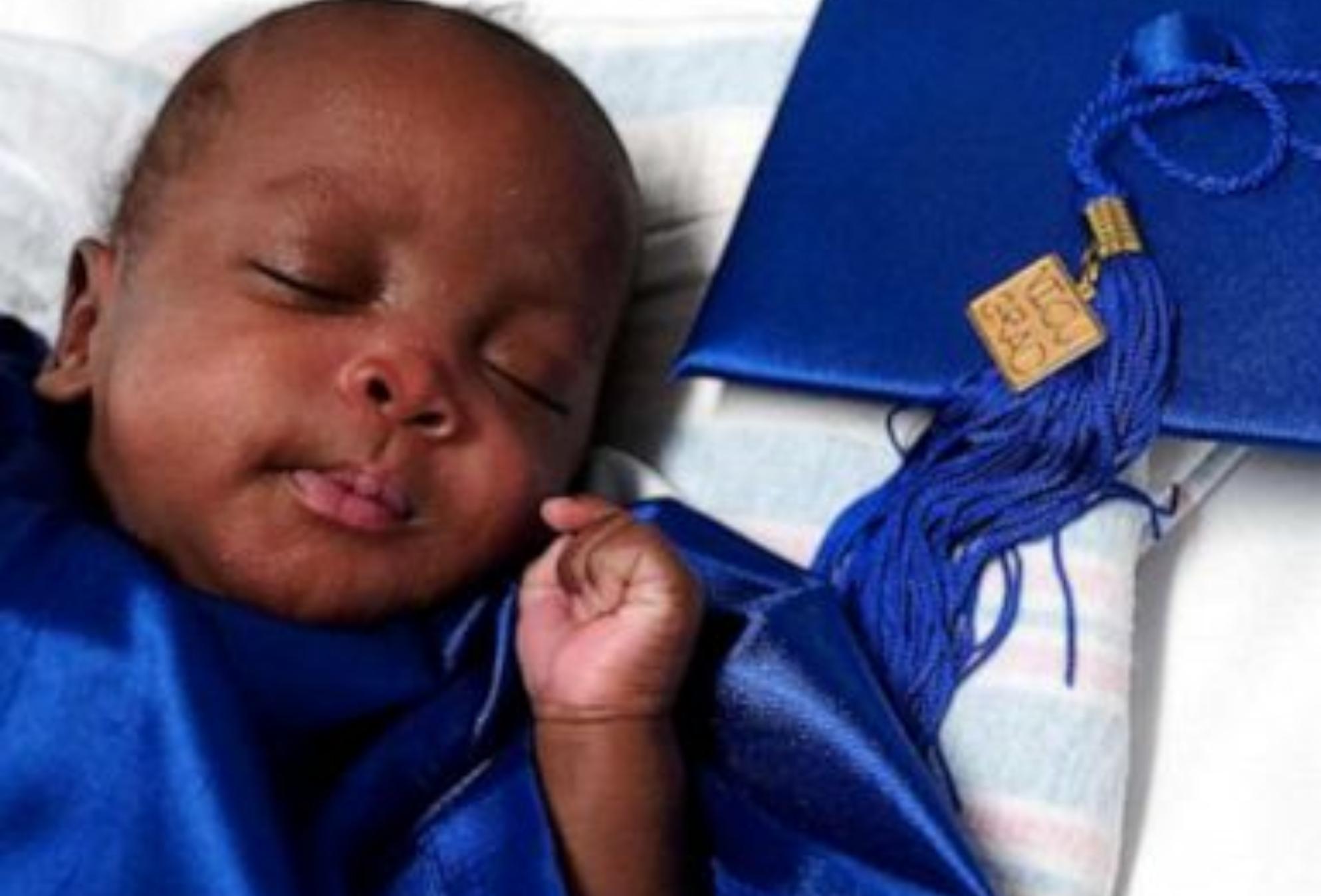 Το μικρότερο μωρό του κόσμου: Βρέφος γεννήθηκε στις 23 εβδομάδες και ζύγιζε 450 γραμμάρια και κατάφερε να επιζήσει