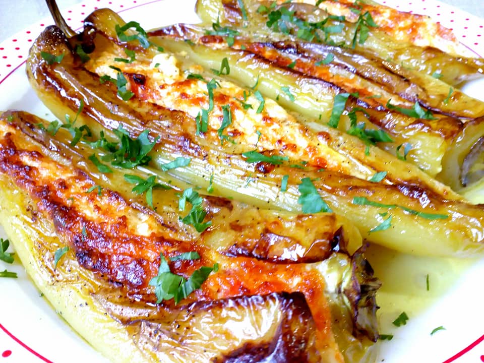 γεμιστές-πιπεριές-με-τυριά-συνταγή-