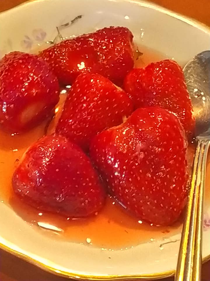 γλυκό-του-κουταλιού-φράουλα-συνταγή- γλυκό-του-κουταλιού-φράουλα-συνταγή-