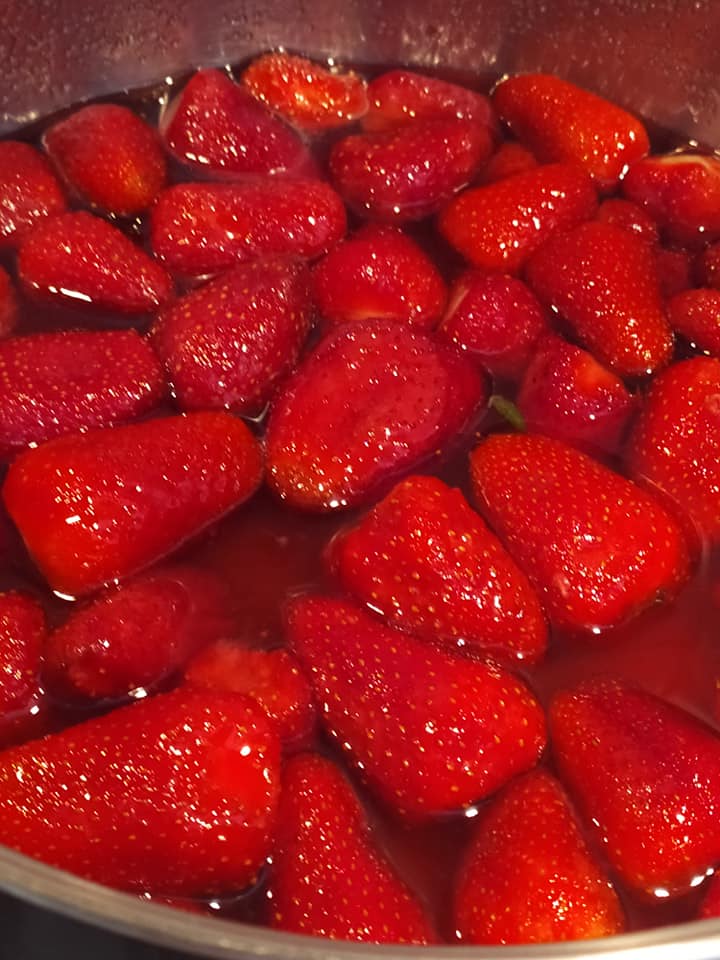 γλυκό-του-κουταλιού-φράουλα-συνταγή-