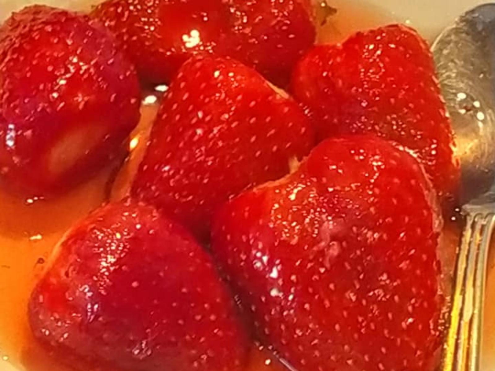 γλυκό-του-κουταλιού-φράουλα-συνταγή-