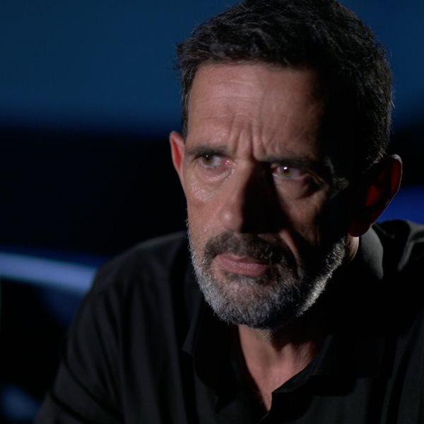 Μαύρο Ρόδο-Θέμης- Μαύρο Ρόδο-Θέμης-