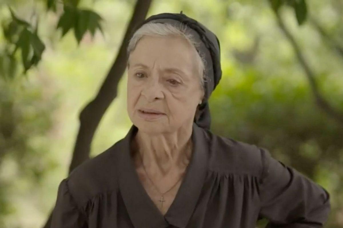 Σασμός-γιαγιά Ειρήνη- Σασμός-γιαγιά Ειρήνη-