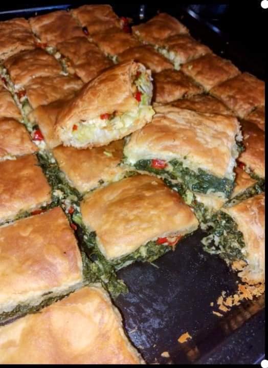 πίτα-με-κολοκυθάκια-και-πιπεριές Φλωρίνης-συνταγή-