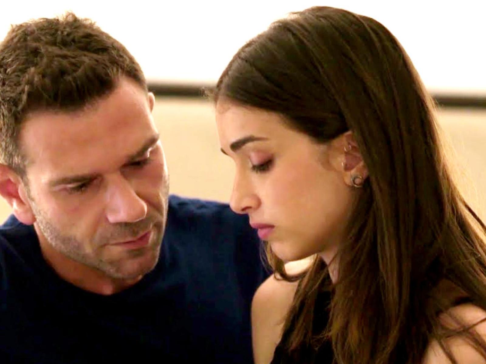 Η Γη της Ελιάς-Μαρίνα-Μάνος- Η Γη της Ελιάς-Μαρίνα-Μάνος-