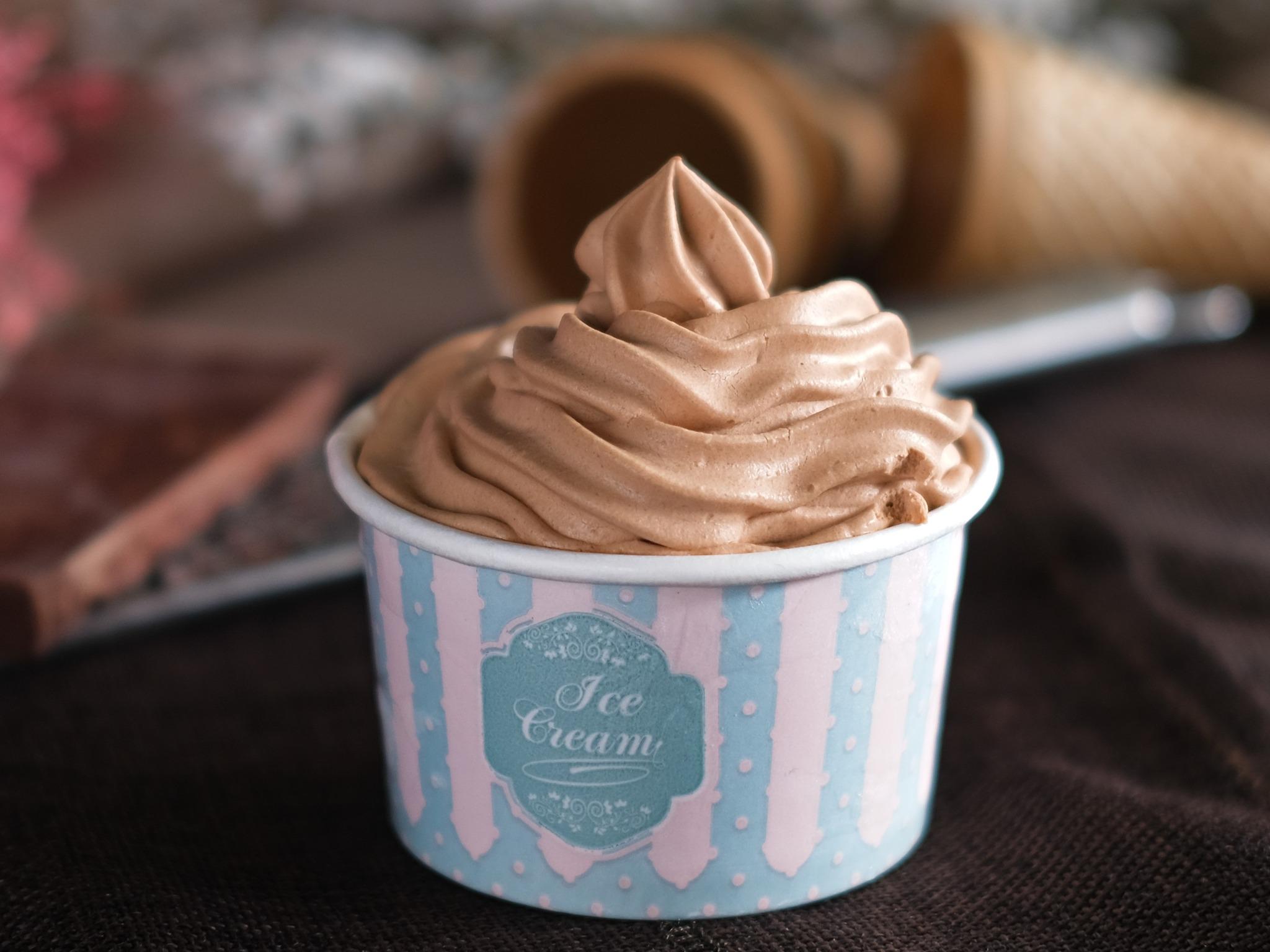 παγωτό-με-σοκολάτα-2-υλικά-συνταγή- παγωτό-με-σοκολάτα-2-υλικά-συνταγή-