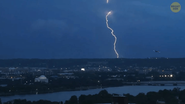 18-ταξιδιωτικά-μυστικά-για-αεροπλάνα-