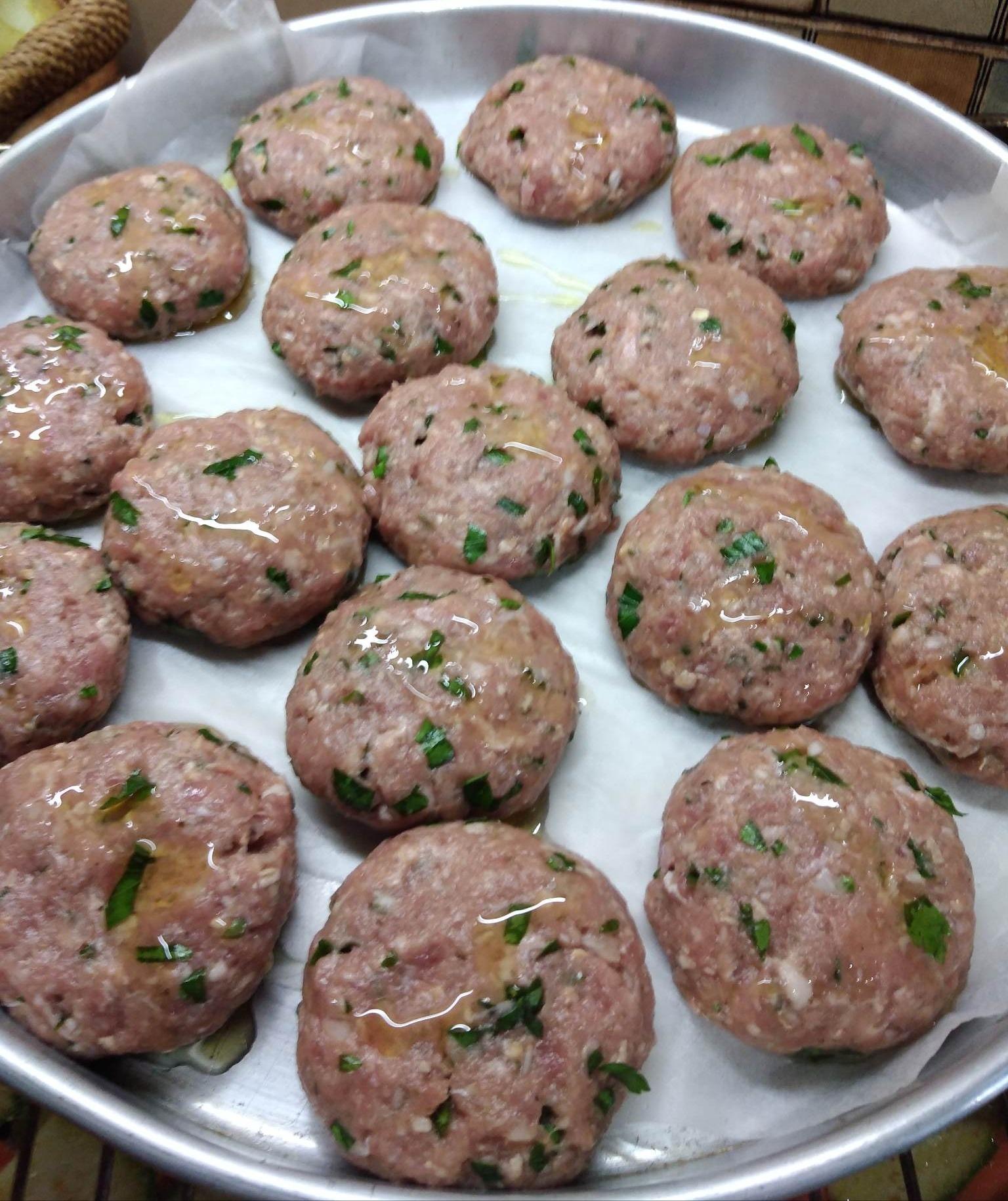 μπιφτέκια-για-κατάψυξη-συνταγή- μπιφτέκια-για-κατάψυξη-συνταγή-