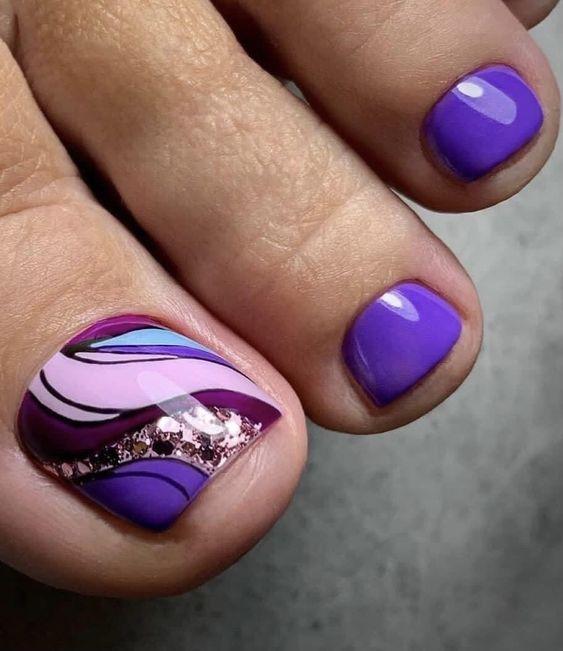 Καλοκαίρι 2023: 15 ιδέες για χρωματιστό πεντικιούρ