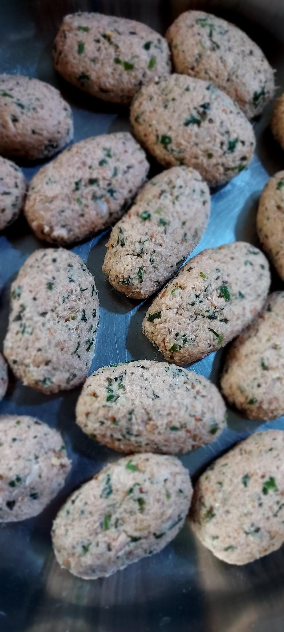 σουτζουκάκια-τόνου-συνταγή-