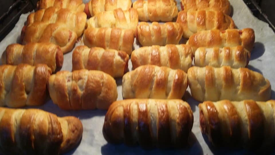 συνταγή-για-τυροπιτάκια-και-λουκανικοπιτάκια-