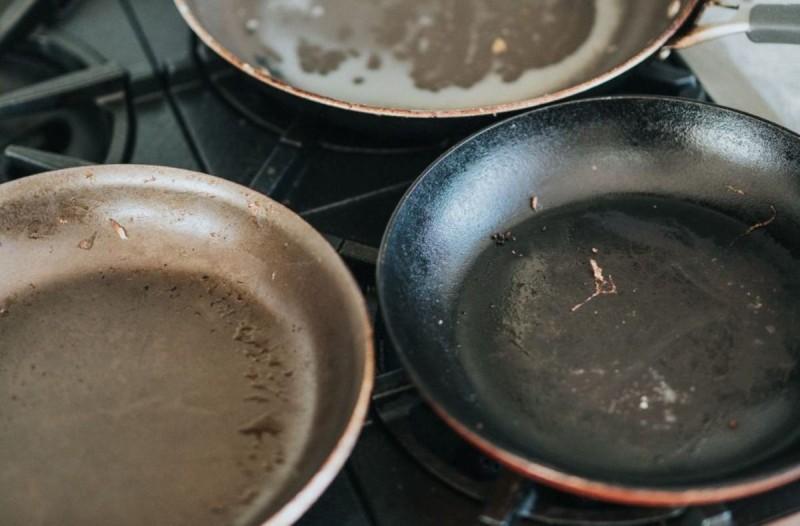 αρωματικά κεριά-υφάσματα-μαγειρικά σκεύη-και-καθαριστικά-που-προκαλούν-καρκίνο-
