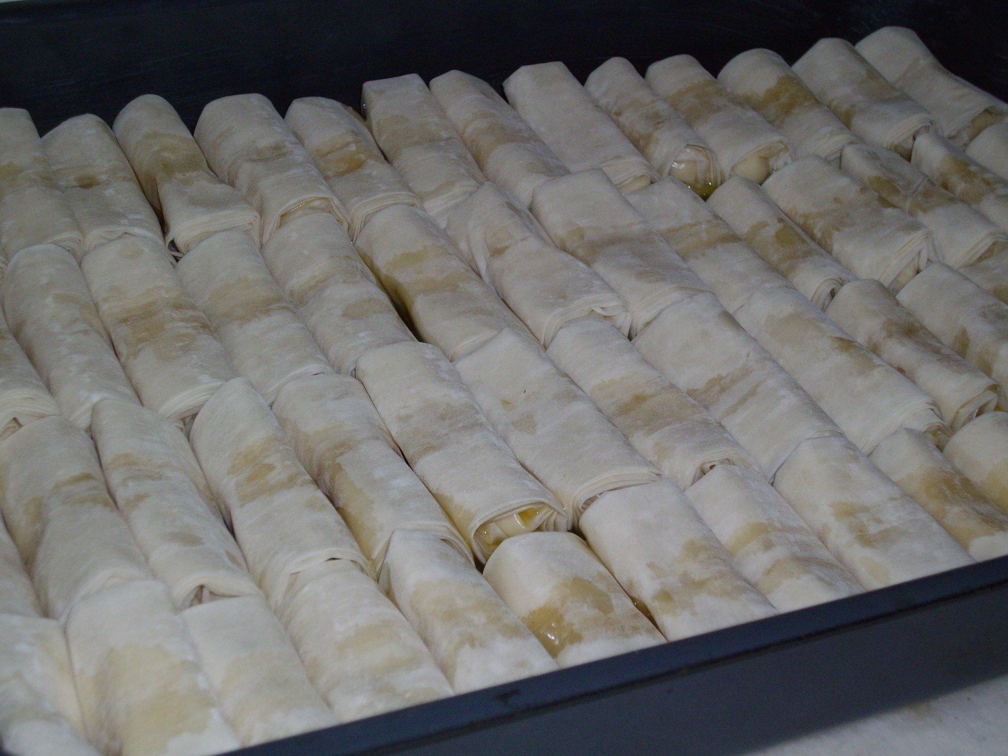 ατομικά-ρολά-γαλακτομπούρεκου-συνταγή- ατομικά-ρολά-γαλακτομπούρεκου-συνταγή-