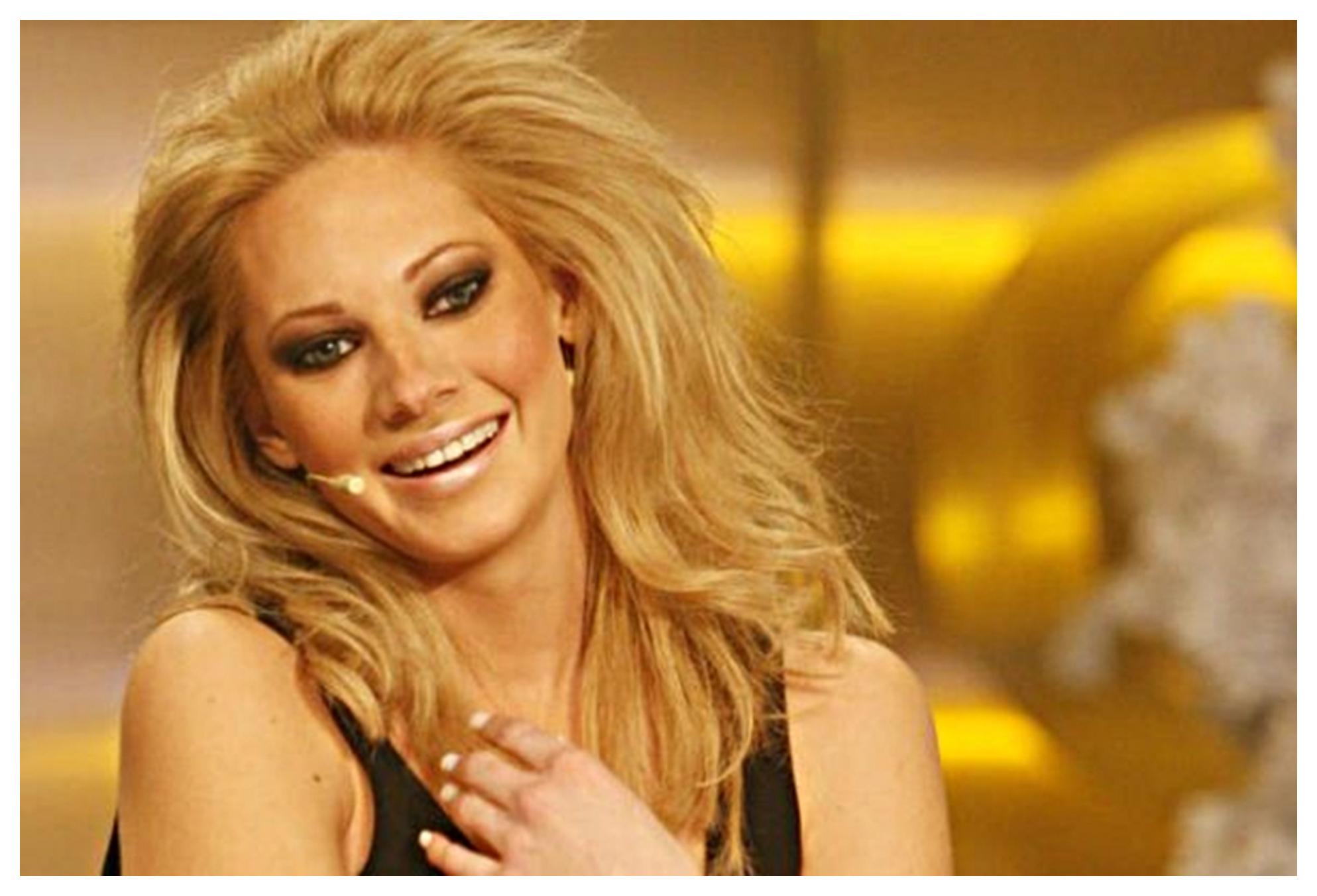 Τζούλια Αλεξανδράτου: