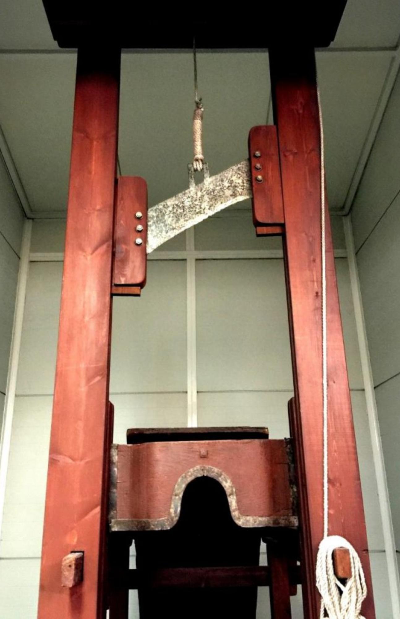 Χασάν Αρναούτ: Έλαβε χάρη για να σκοτώνει – Ο φυλακισμένος που έγινε δήμιος και εκτέλεσε τις περισσότερες θανατικές ποινές στην Ελλάδα 