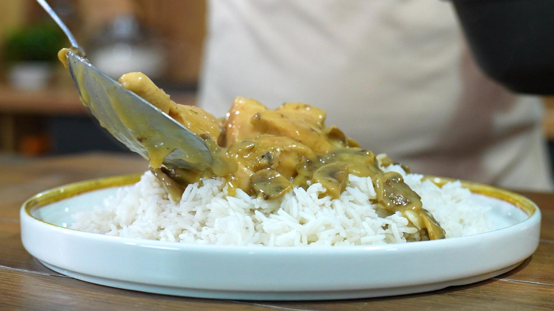 κοτόπουλο-αλά κρεμ-χωρίς κρέμα γάλακτος-συνταγή-