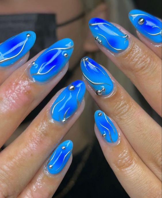 μπλε-νύχια-με-σχέδια-ιδέες-