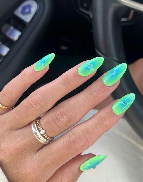 ιδέες-για-μανικιούρ-Ιούλιο 2023-