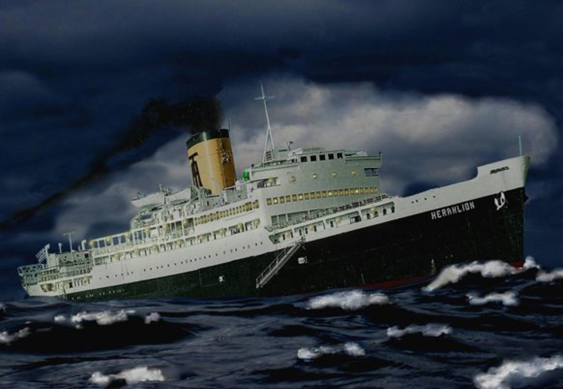 Το τελευταίο σήμα του ήταν μόνο μια λέξη: «Βυθίζομαι» – Η μοιραία απόφαση που βύθισε το πιο γρήγορο πλοίο στην Ελλάδα με 241 ψυχές