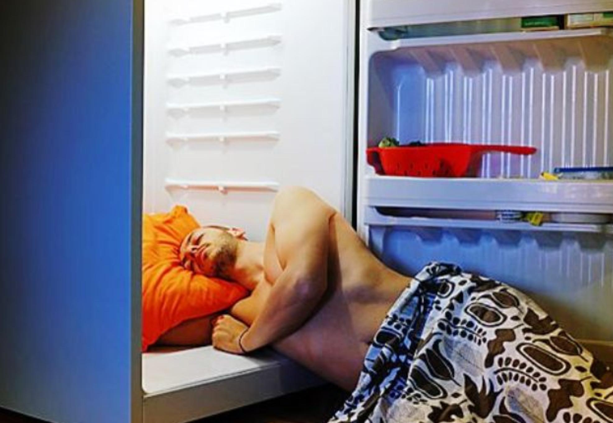 Ύπνος: Πώς να κοιμηθείτε καλύτερα όταν έχει καύσωνα χωρίς κλιματιστικό