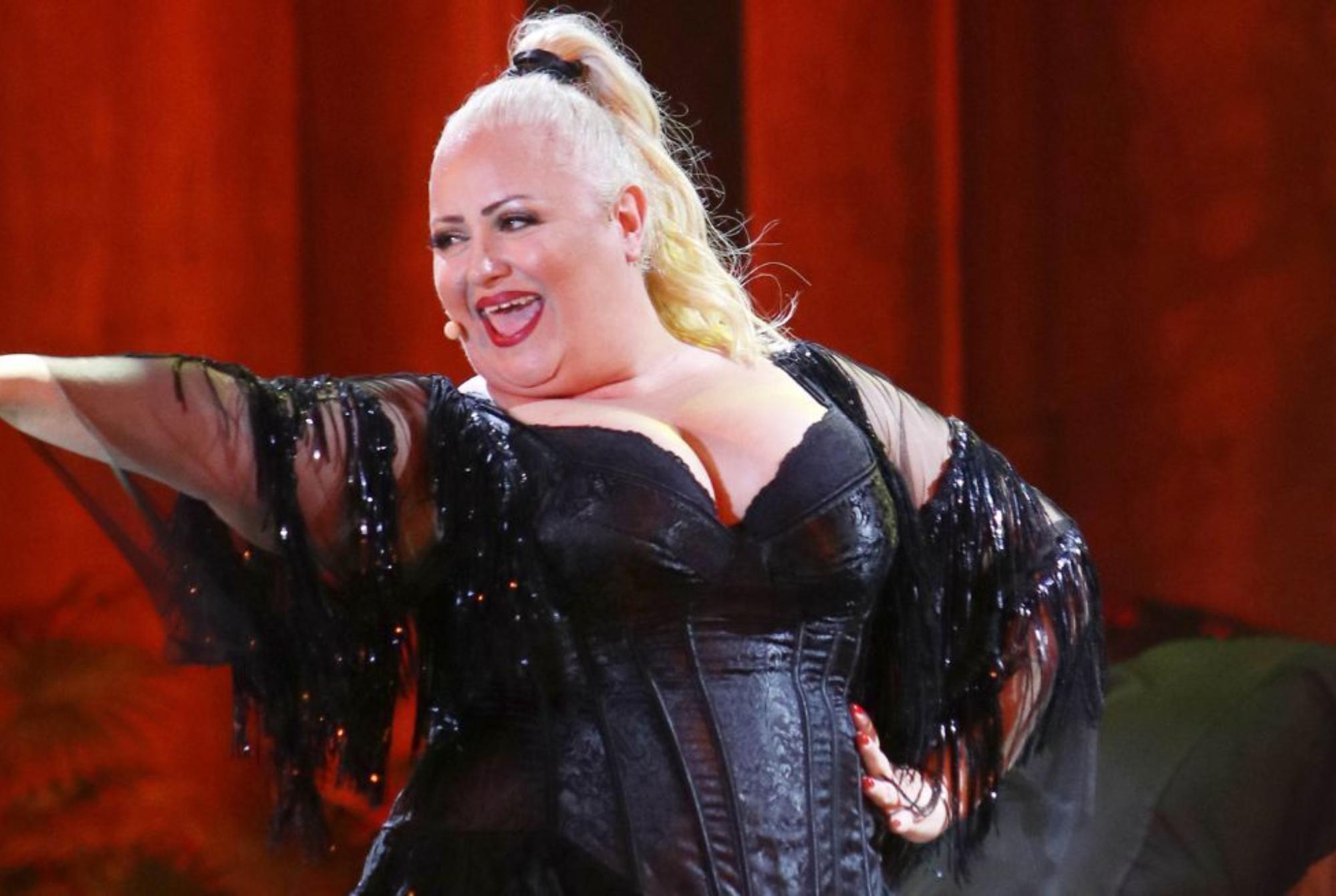 Η Βρεττώ απ’ το Αυτή η νύχτα μένει σε πασίγνωστη σειρά