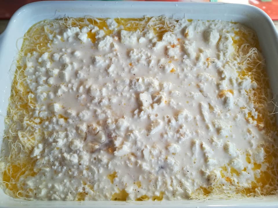 Τυρόπιτα-με κανταΐφι-συνταγή- Τυρόπιτα-με κανταΐφι-συνταγή-