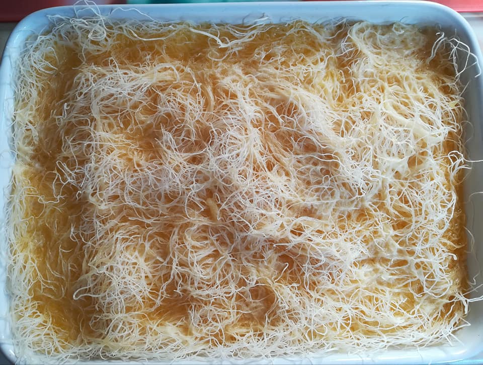 Τυρόπιτα-με κανταΐφι-συνταγή- Τυρόπιτα-με κανταΐφι-συνταγή-