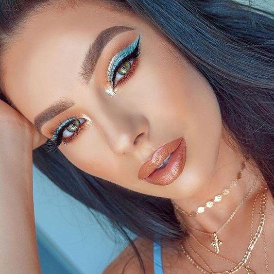 ιδέες-για-καλοκαιρινό μακιγιάζ-που-τονίζει-το-μαύρισμα-