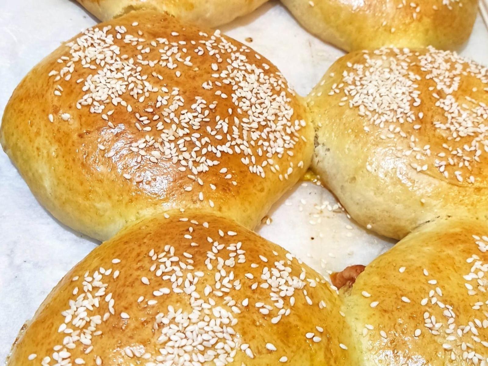 μπιφτεκόπιτες-με-ζύμη ατσμά-συνταγή-