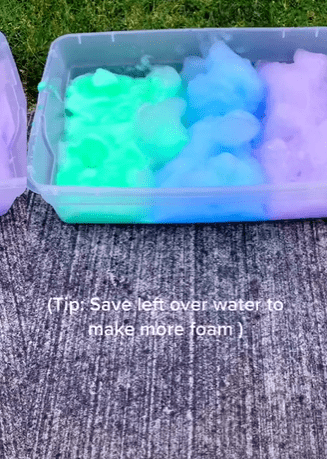 καλοκαιρινό-παιχνίδι-που-αναπτύσσει-τις-αισθήσεις-παγωτό-από-σαπουνάδα-TikTok-