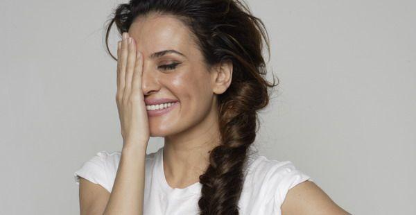 Δήμητρα Ματσούκα : Το μίνι εφαρμοστό φόρεμα  που θέλεις να έχεις στην γκαρνταρόμπα σου