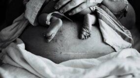 Λοχεία: Οι πρώτες ημέρες μετά τον τοκετό – Η πρώτη, η πιο ωμή επαφή με τη μητρότητα
