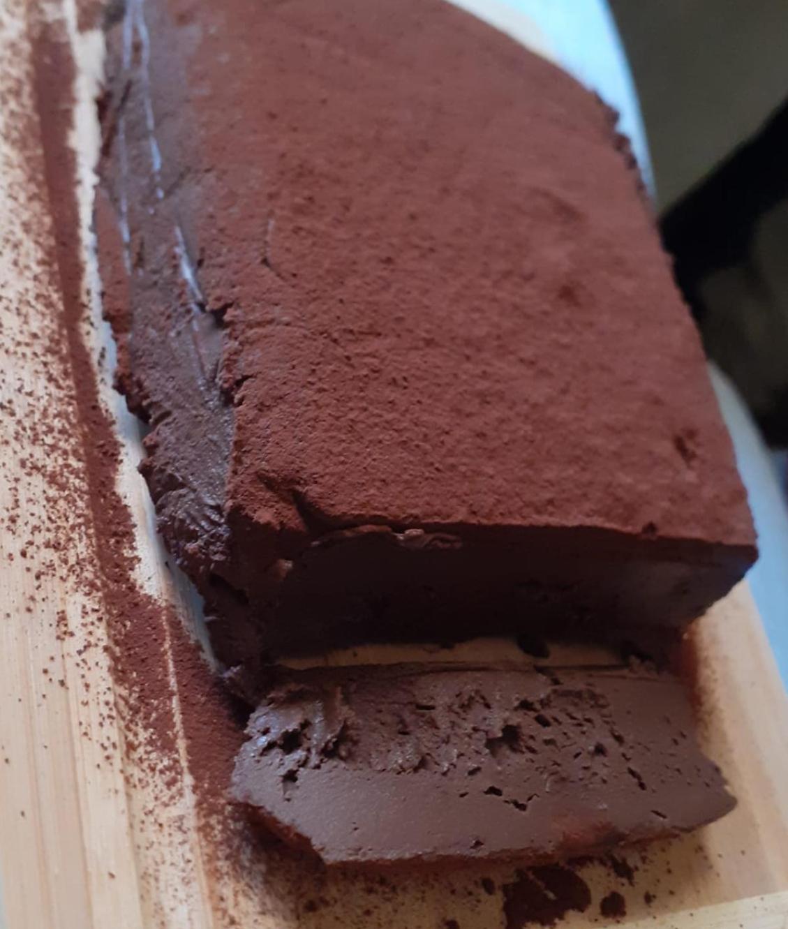 Σοκολατένιο γιαουρτογλυκό με 2 υλικά