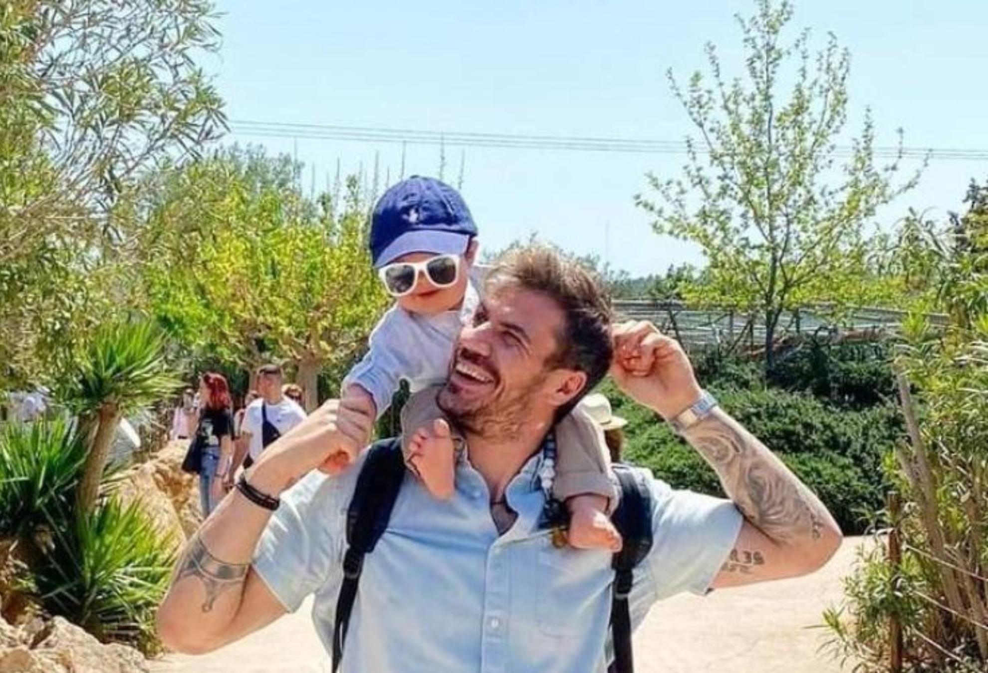 Άκης Πετρετζίκης: Το πάρτι για τα 2α γενέθλια του γιου του και η τούρτα υπερπαραγωγή δια χειρός της συζύγου του