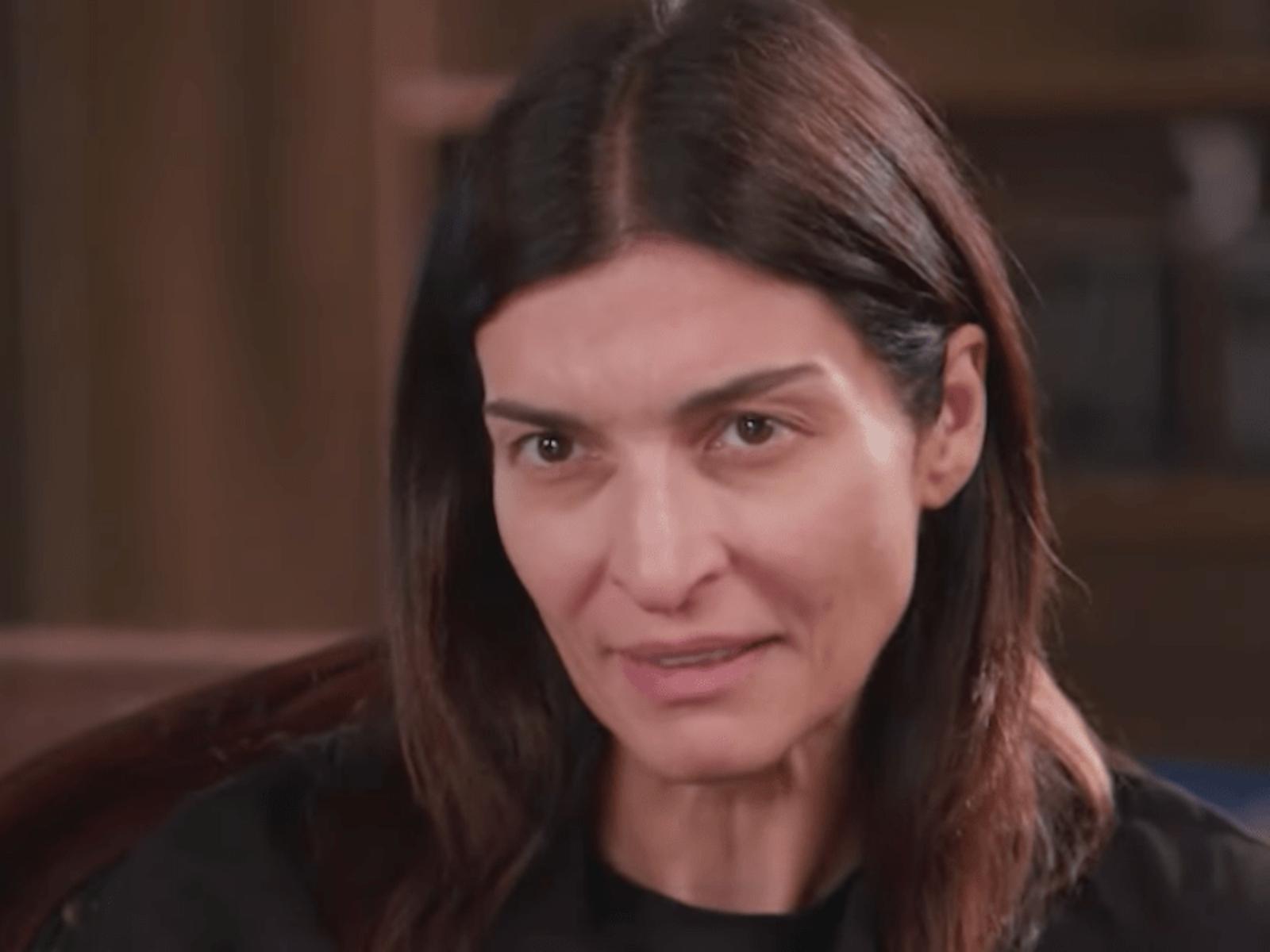 Η Γη της Ελιάς-Ιουλία-