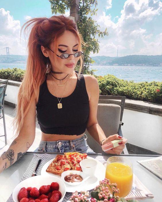 Καλοκαίρι 2023: 15 ιδέες με κόκκινα καλοκαιρινά μαλλιά