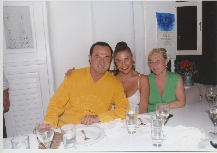 Λευτέρης Πανταζής: Δείτε για πρώτη φορά την αδερφή του Ισαβέλλα