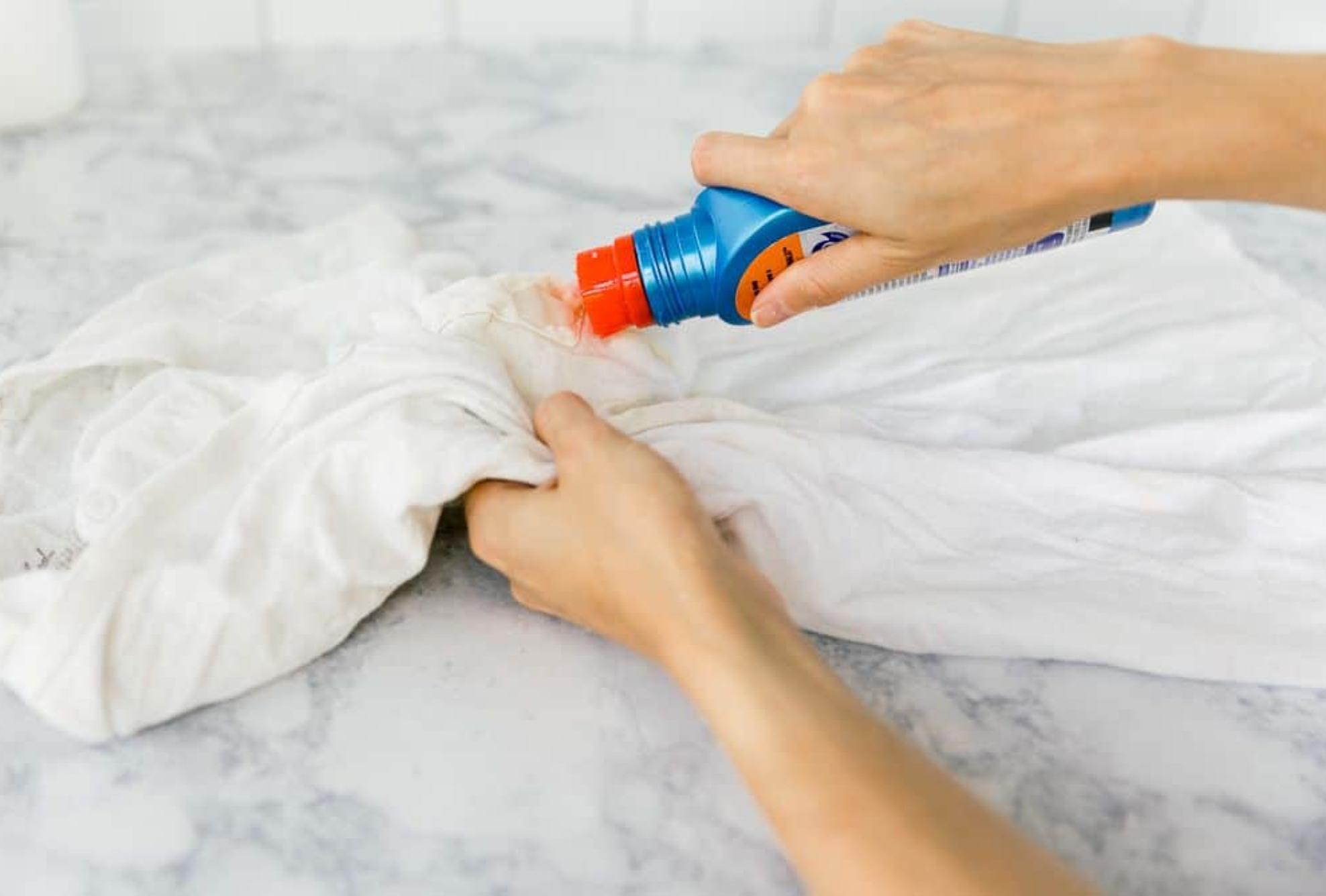 Θέλεις τα ρούχα σου να μυρίζουν φρεσκάδα και καθαριότητα; Δες πώς θα το πετύχεις με απλά βήματα