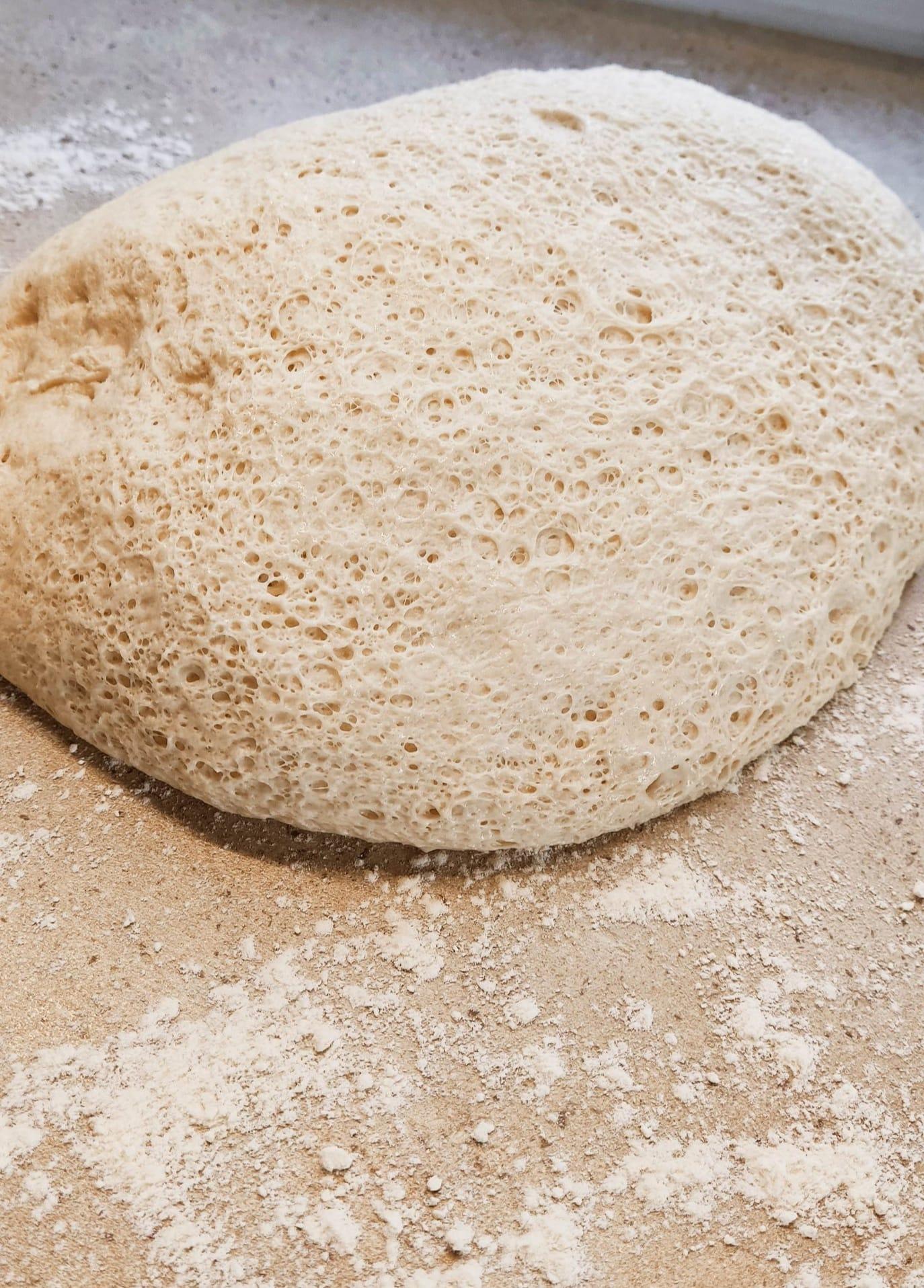 ζυμάρι-για-πίτσα-συνταγή- ζυμάρι-για-πίτσα-συνταγή-