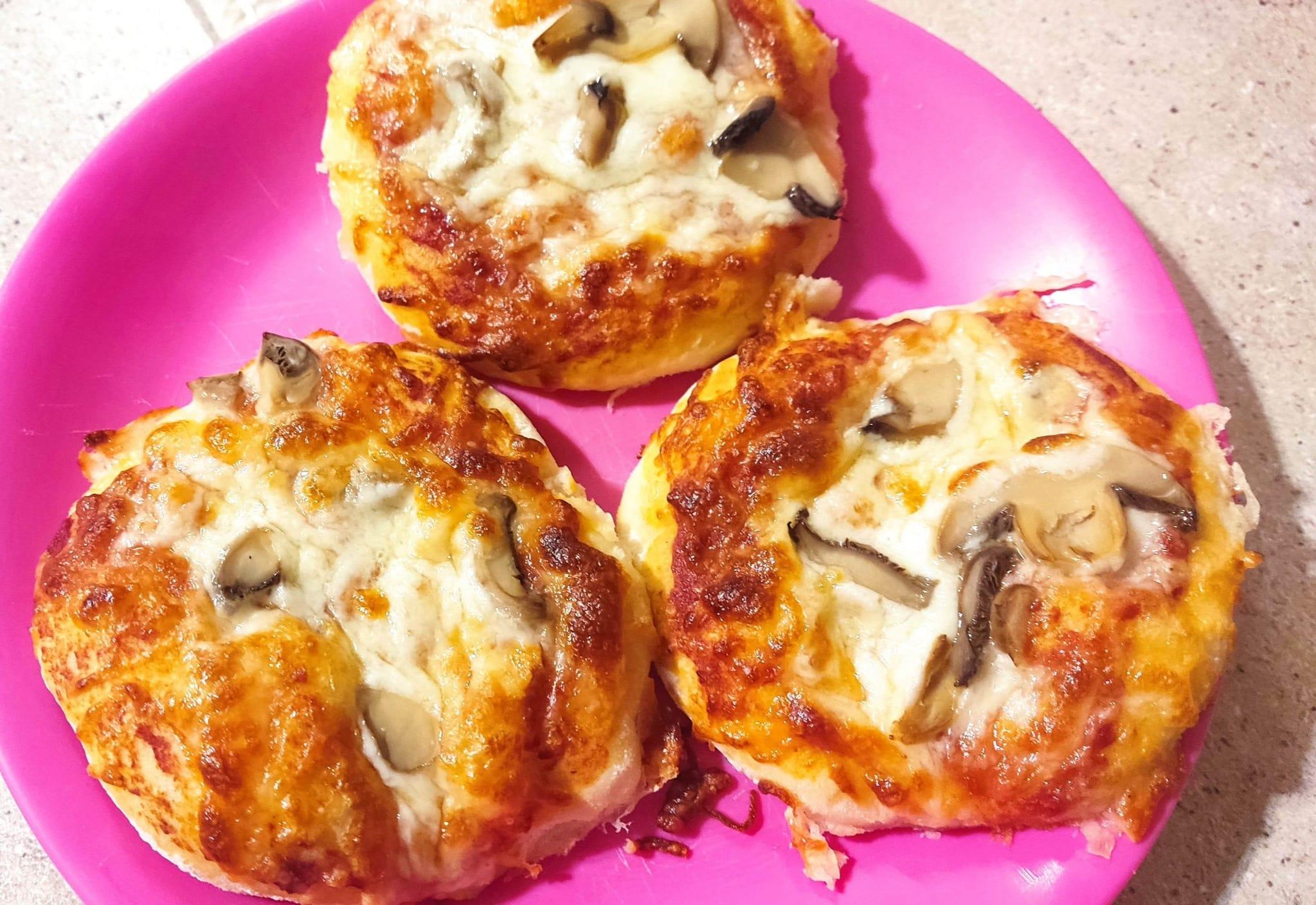 ζυμάρι-για-πίτσα-συνταγή- ζυμάρι-για-πίτσα-συνταγή-