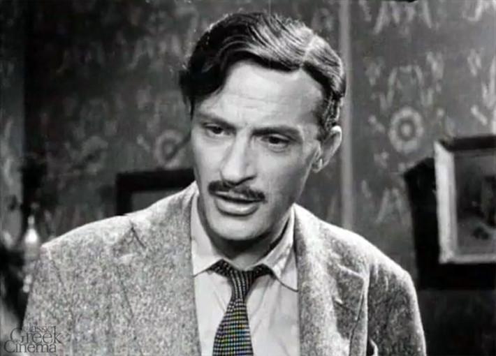 Αυτή ήταν η τελευταία του επιθυμία : Ο Έλληνας κωμικός που ήθελε στην κηδεία του να φορούν όλοι λευκά και να ακούγεται τζαζ