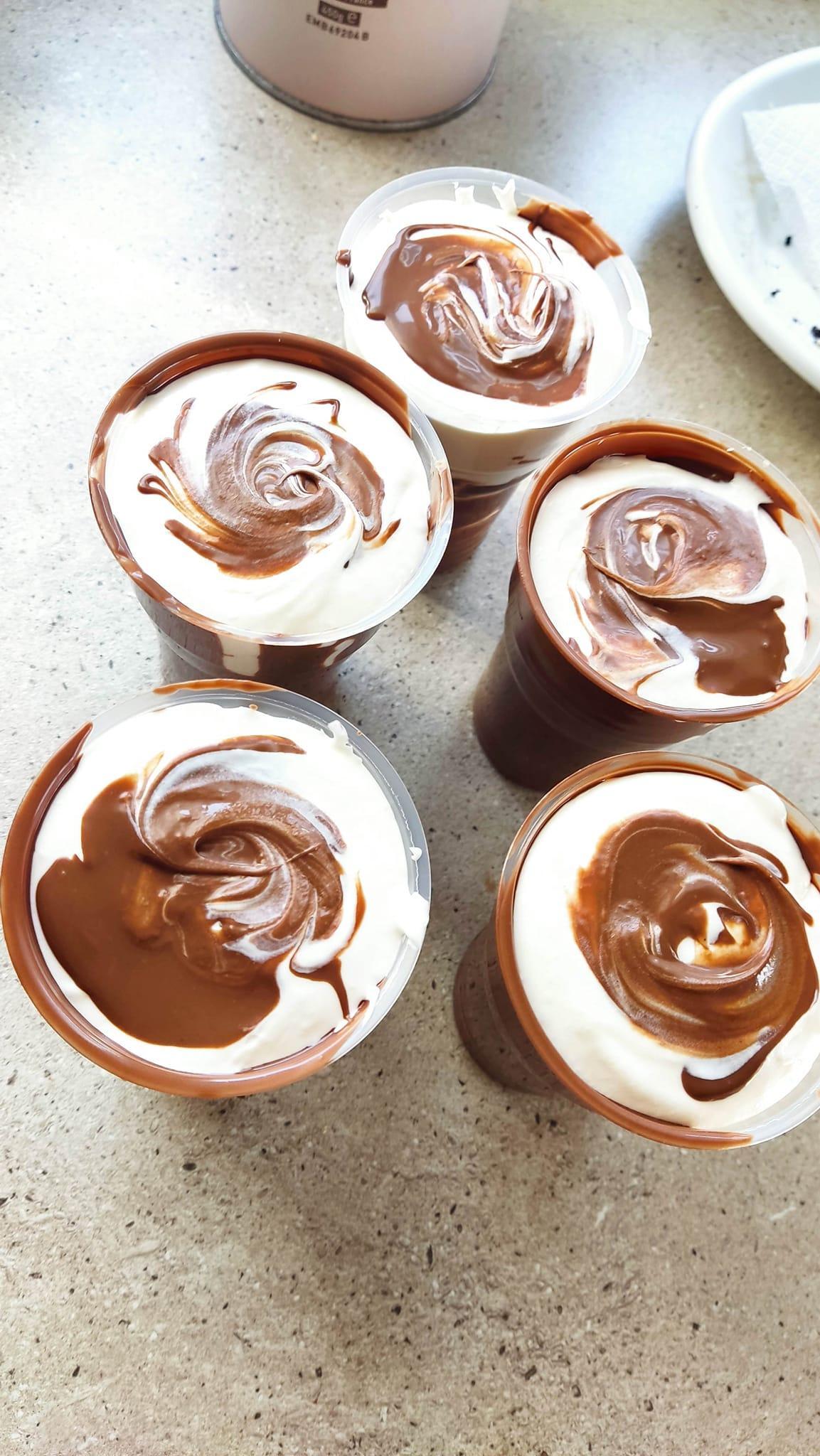 παγωτό-με-σοκολάτα-που-σπάει-συνταγή-