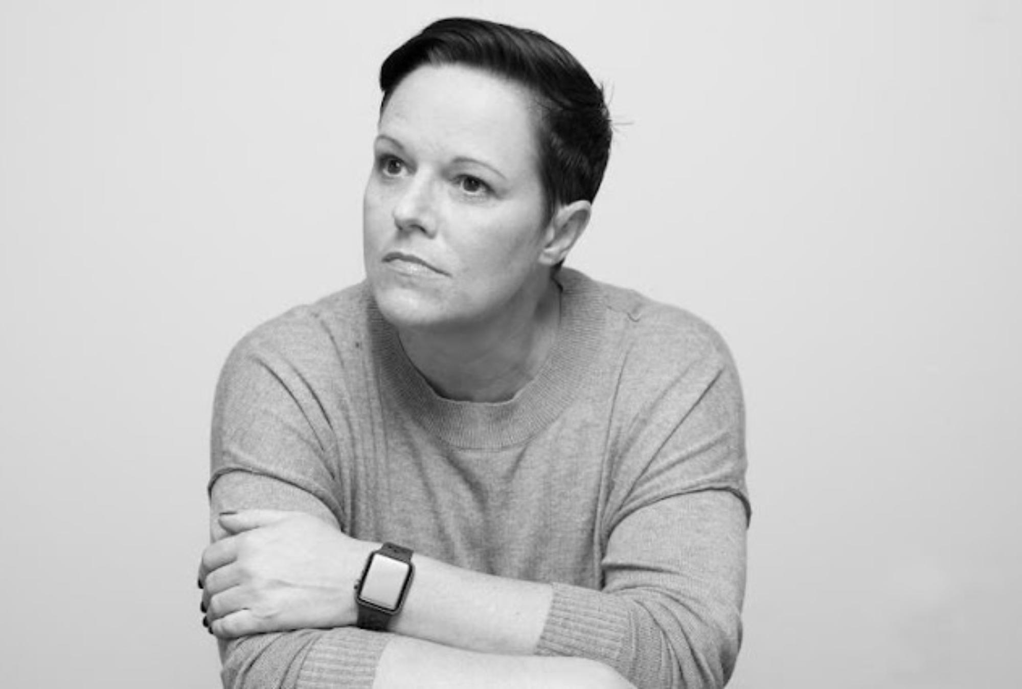 Πάρις Μπένετ: Ένας δαίμονας που φλεγόταν – Το τέρας που ζούσε στο κορμί ενός παιδιού