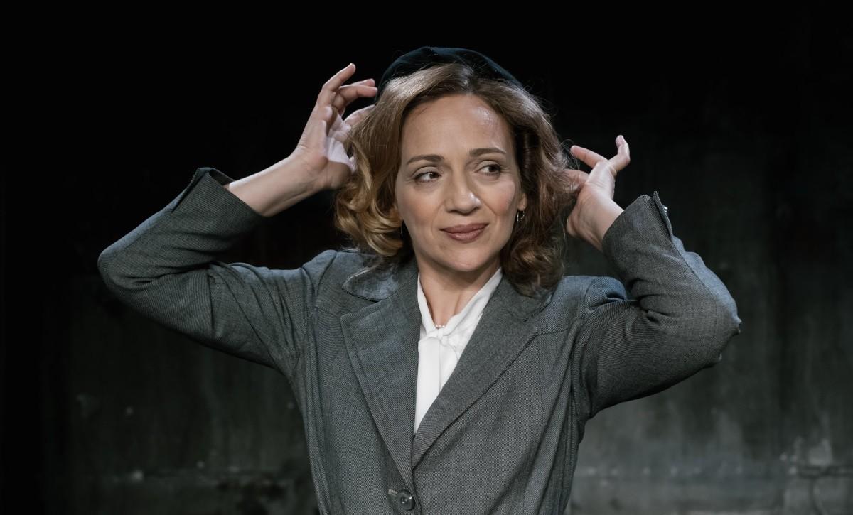 Οι Πανθέοι-Μαρία Καλλιμάνη-