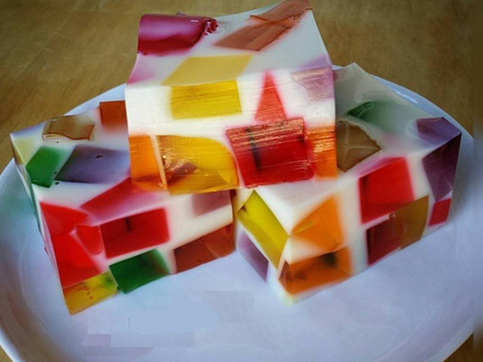 Το γλυκό του καύσωνα : Ψηφιδωτό ζελέ