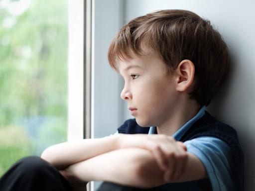 γονείς-χωρίς-ενσυναίσθηση-κατάθλιψη-σε-παιδιά-