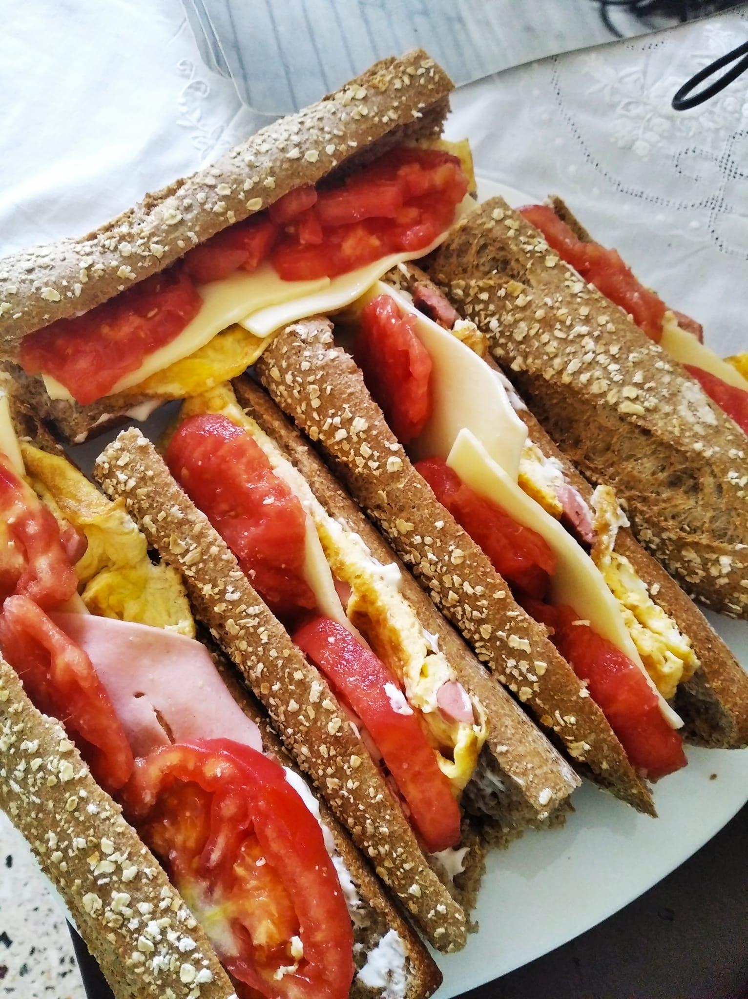 σάντουιτς-με-ομελέτα-συνταγή-