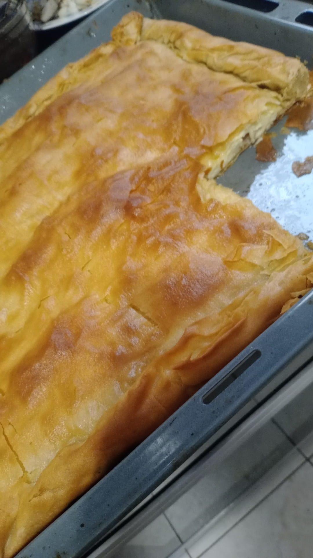 τυρόπιτα-με-έτοιμο-φύλλο-σαν-σπιτικό-συνταγή- τυρόπιτα-με-έτοιμο-φύλλο-σαν-σπιτικό-συνταγή-